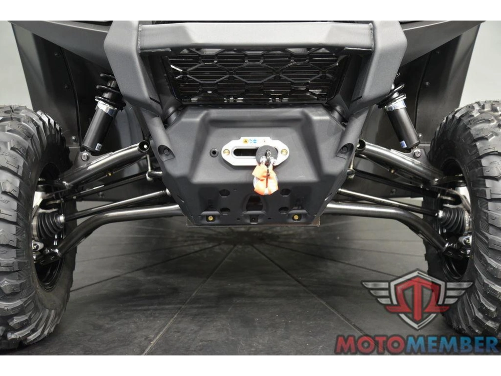 2026 Can-am Defender Max Xt Cab Hd11 With 10.25 In. Infotainment Dark Wildland Camo alt