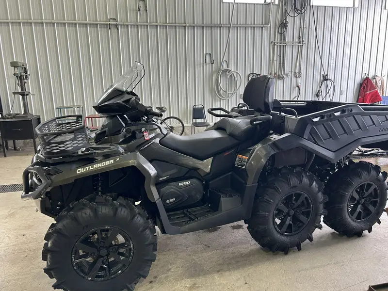 2024 Can-Am Outlander Max XT 1000R 6x6 thumbnail 4