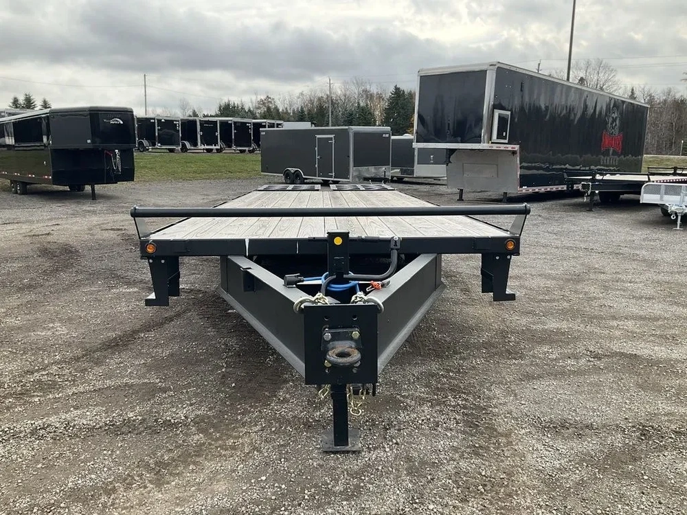 2026 Canada Trailers 8.5x25 10.5 Ton Deckover Equipment Trailer alt