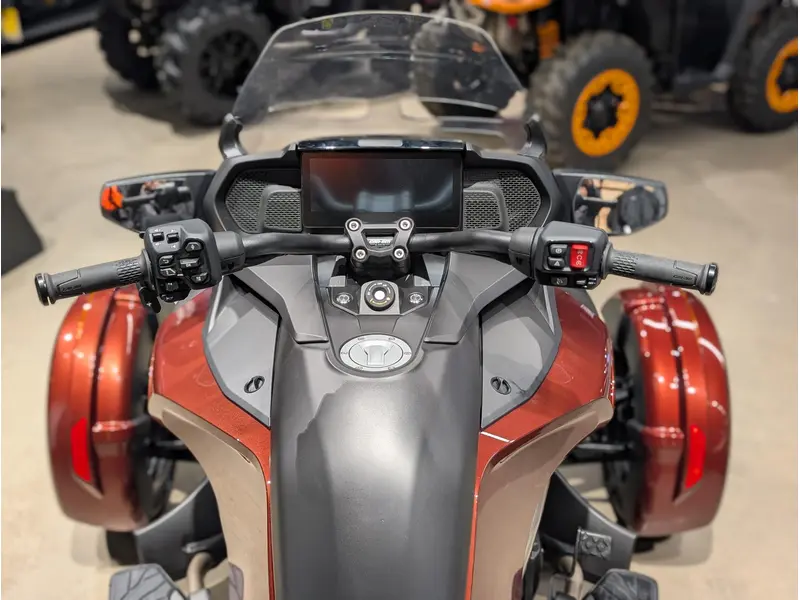 2026 Can-Am Spyder F3 Limited Special Series - Mars Red Metallic