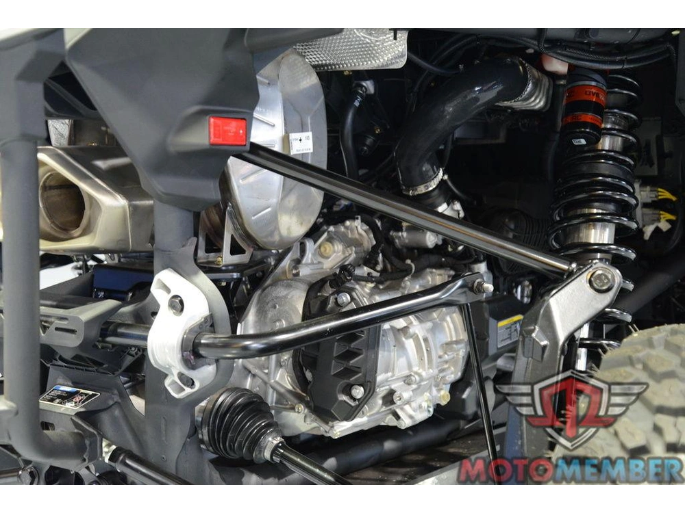 2025 Can-am Maverick R Max X Rs With Smart-shox alt