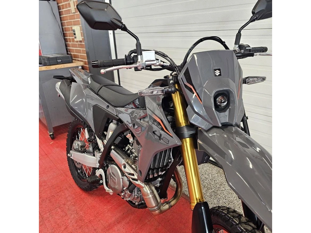2026 Suzuki Dr-z 4s alt