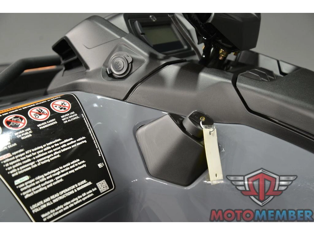 2026 Can-am Outlander 700 Granite Grey alt