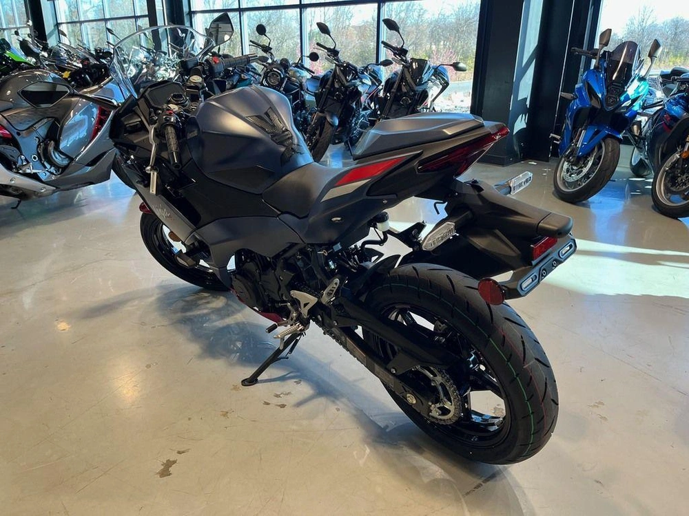2026 Kawasaki Ninja® 500 Se Abs alt