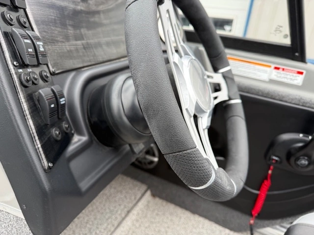 2025 Mirrocraft Holiday 1768 alt