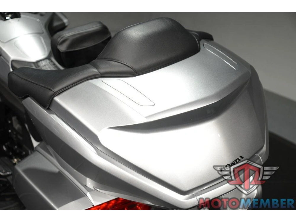 2025 Honda Gold Wing Tour Automatic Dct alt