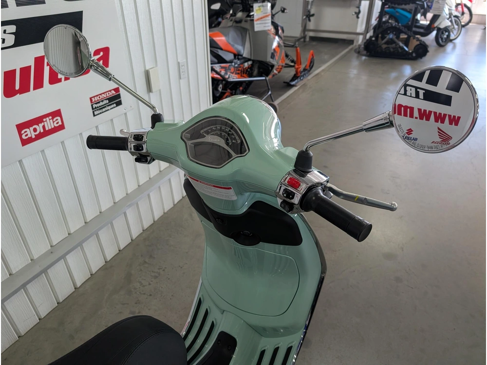 Vespa Primavera 50 2026 alt