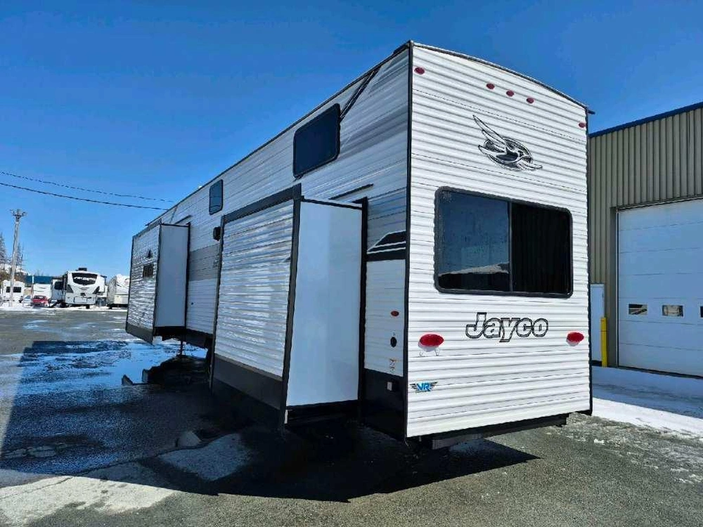Jayco Jay Flight Bungalow 401loft 2026 alt