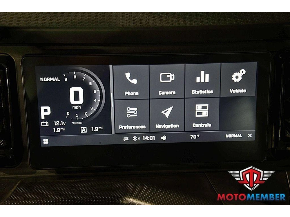 2026 Can-am Defender Max Xt Cab Hd11 With 10.25 In. Infotainment alt