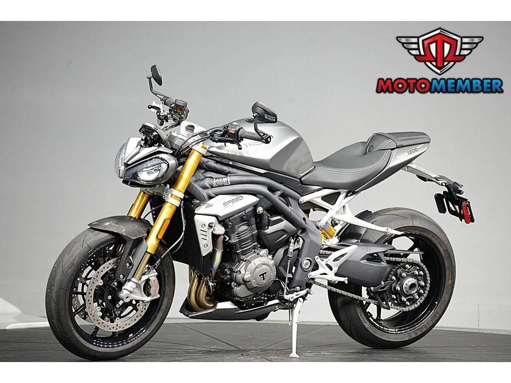 2022 Triumph Speed Triple 1200 Rs Matte Silver Ice alt