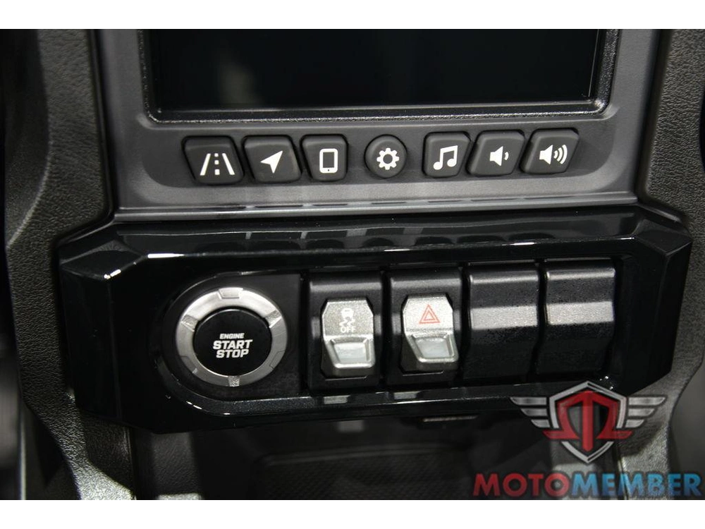 2024 Slingshot Slingshot® Slr Slingshot Red Pearl alt