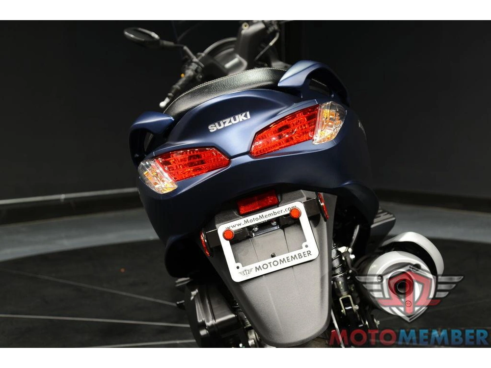 2022 Suzuki Burgman 200 alt