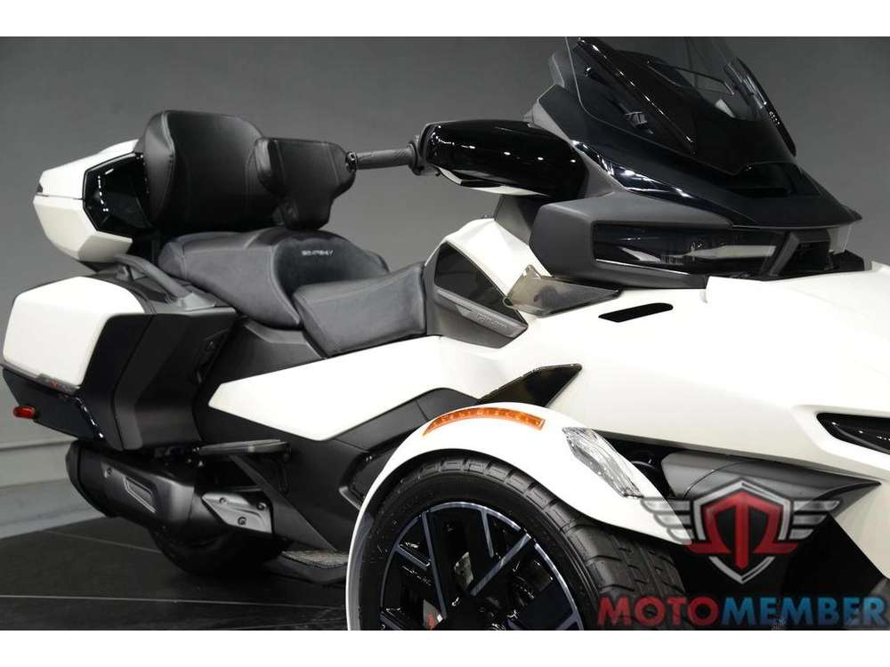 2026 Can-am Spyder Rt Sea-to-sky alt