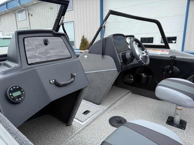 2025 Mirrocraft Holiday 1768 alt