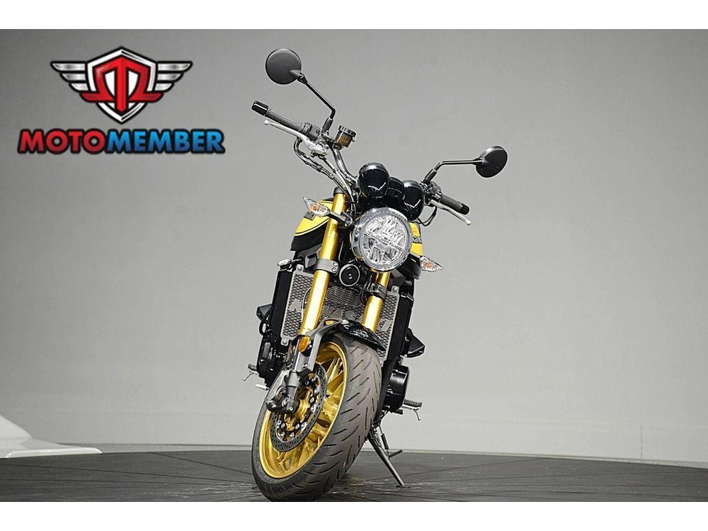 2024 Kawasaki Z900rs Abs alt