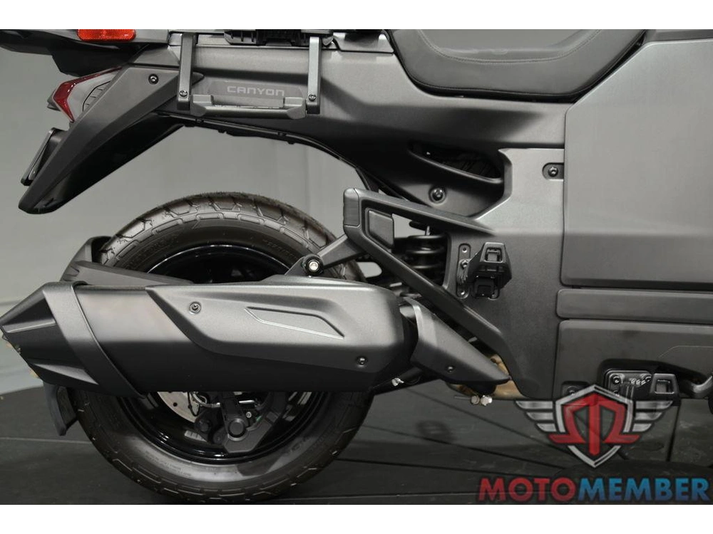 2025 Can-am Canyon alt