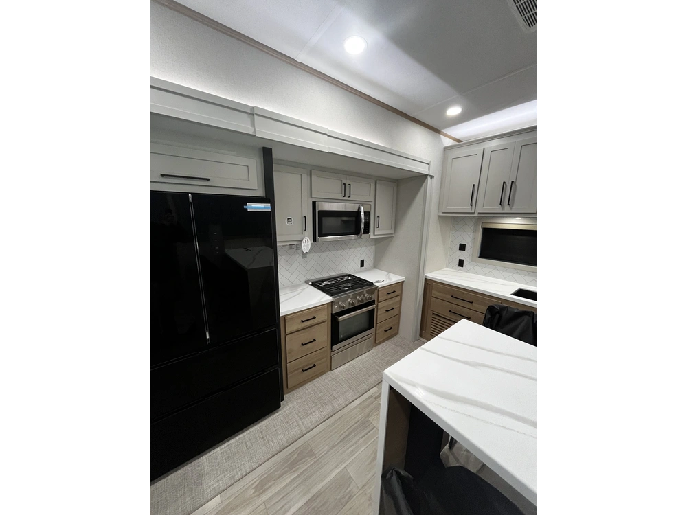 2026 Forest River Sierra 422fkl alt