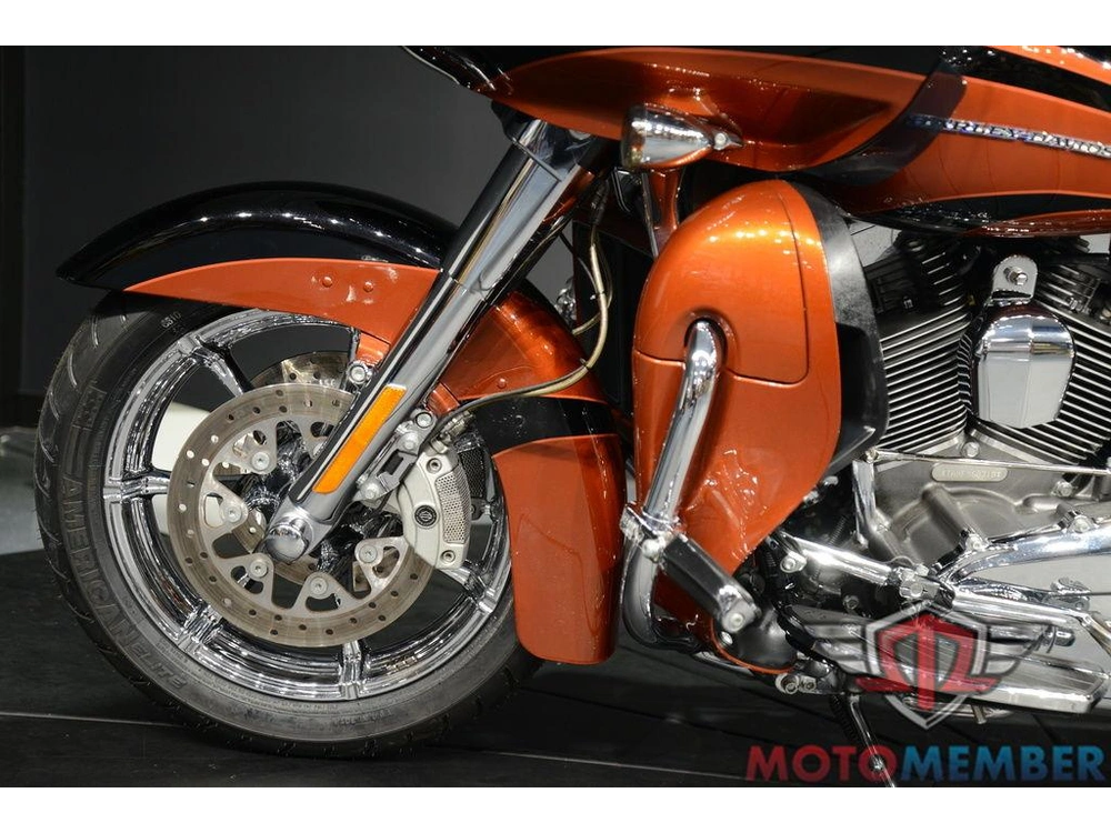 2015 Harley-davidson Fltruse - Cvo™ Road Glide® Ultra alt