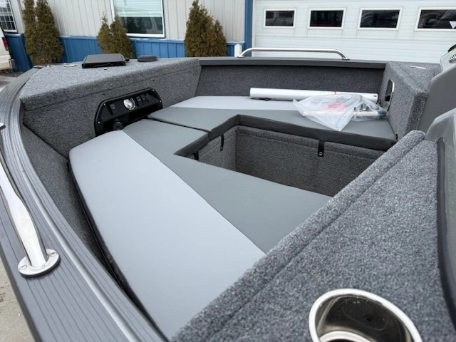 2025 Mirrocraft Holiday 1768 alt