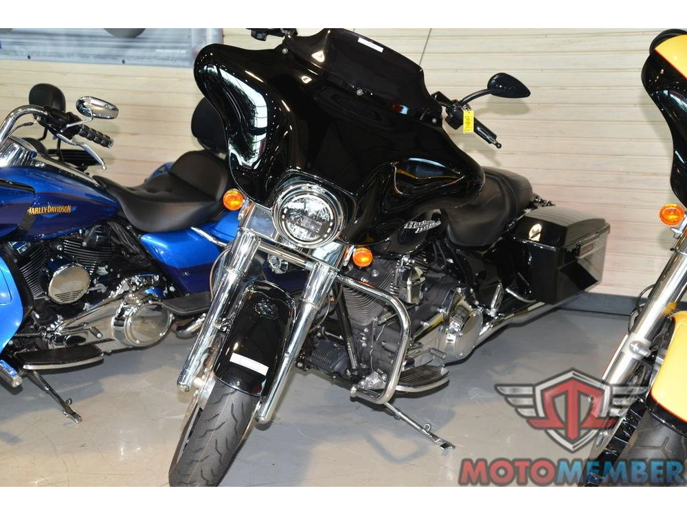 2011 Harley-davidson Flhx - Street Glide® alt