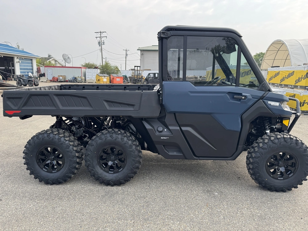 2026 Can-am 9sta Defender 6x6 Ltd Hd10 alt