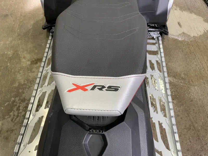 Ski-Doo MXZ X-RS 850 E-Tec Smartshox 2024