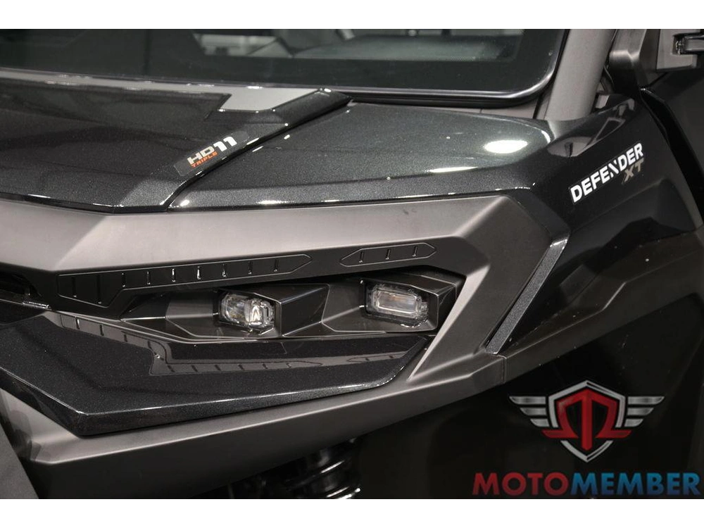 2026 Can-am Defender Max Xt Cab Hd11 With 10.25 In.display alt