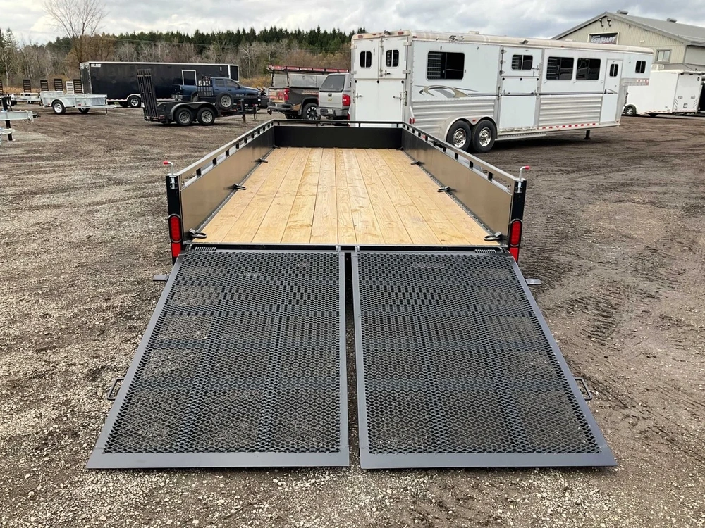 2026 Canada Trailers 82x20 5 Ton Landscape Trailer alt