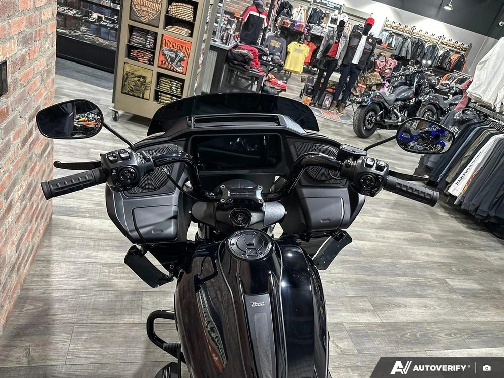 2026 Harley-davidson Road Glide alt