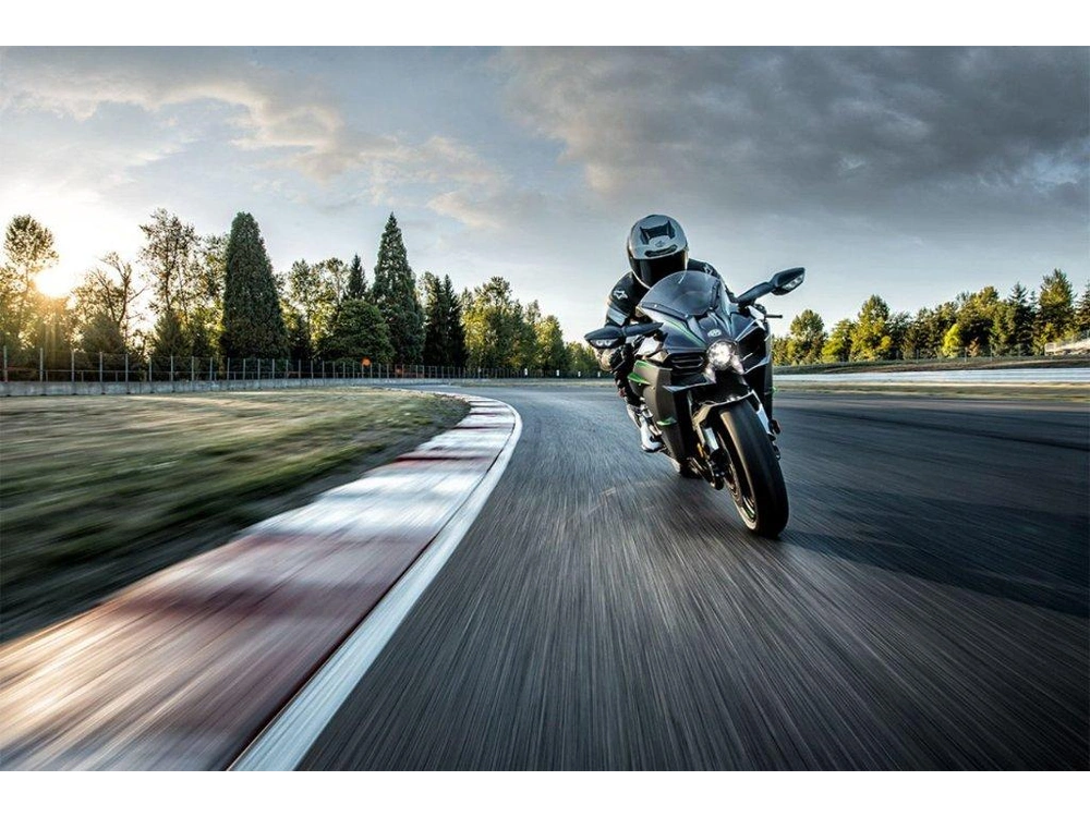 2026 Kawasaki Ninja H2 Carbon alt