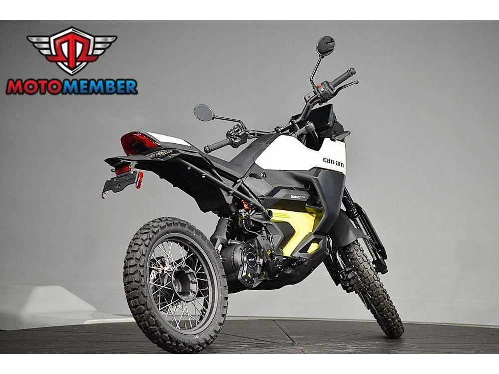 2025 Can-am Origin White alt