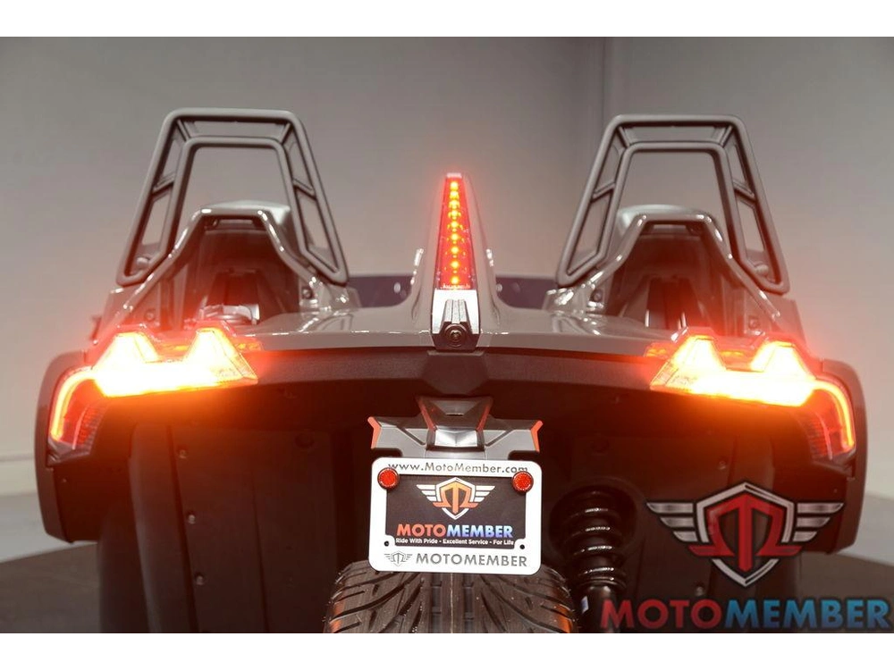 2025 Slingshot Slingshot® R alt