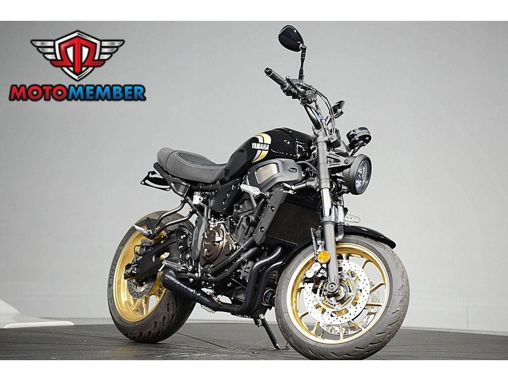 2025 Yamaha Xsr700 alt
