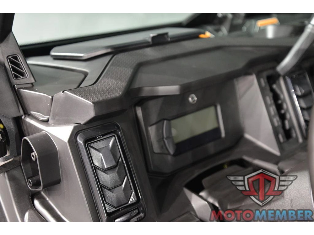 2026 Can-am Defender Max Xt Cab Hd11 With 10.25 In. Infotainment Dark Wildland Camo alt