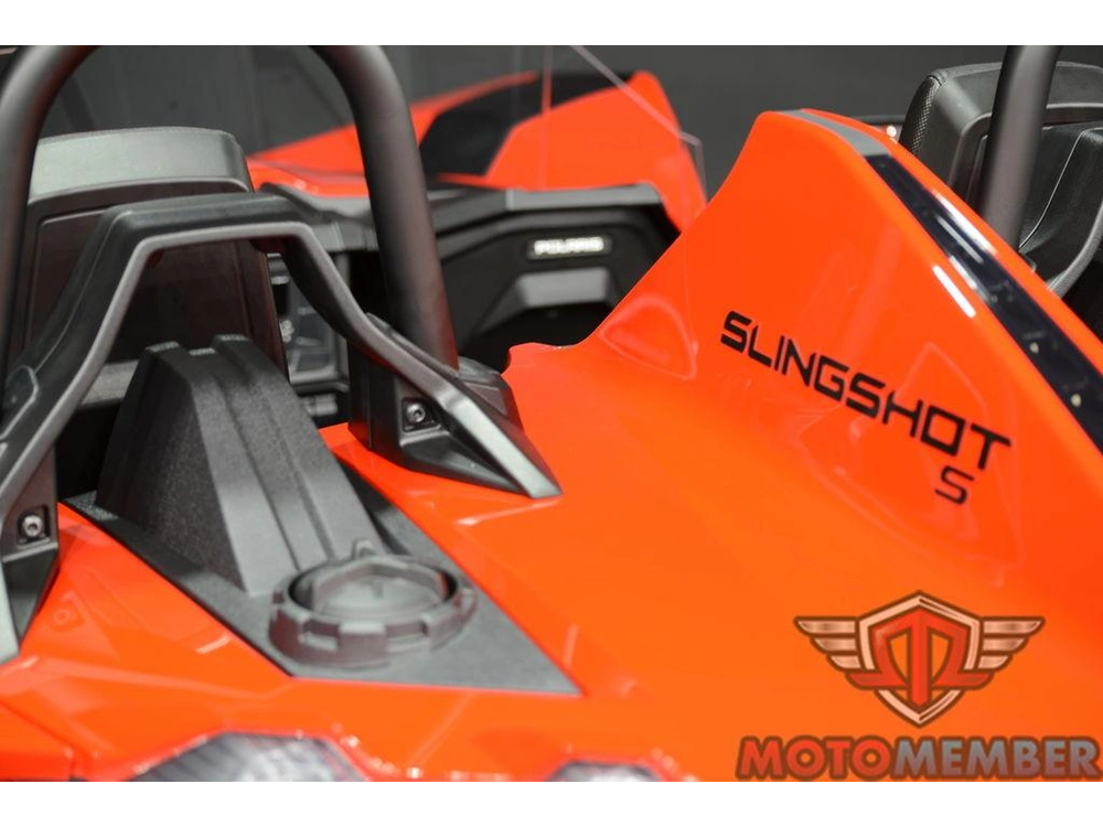 2025 Slingshot Slingshot® S Autodrive Slingshot Red alt