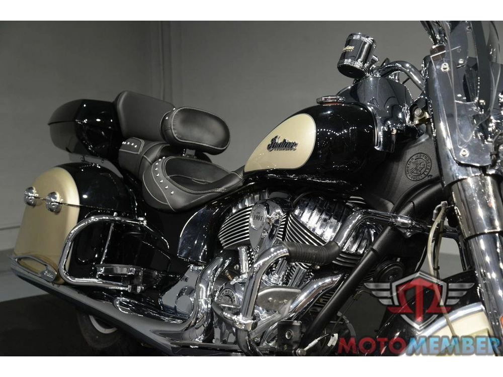 2022 Indian Motorcycle Springfield® Black Metallic/dirt Track Tan alt