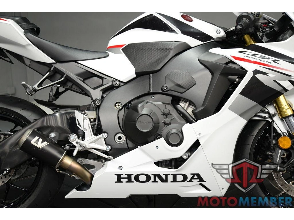 2026 Honda Cbr1000rr alt