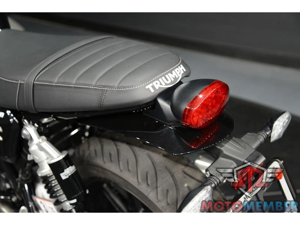 2025 Triumph Speed Twin 900 Phantom Black/aurum Gold alt