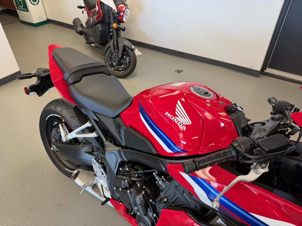 Honda Cbr650ract 2026 alt