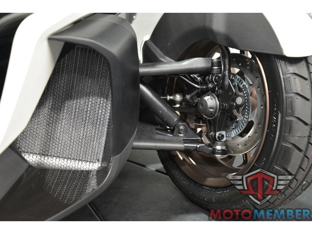 2025 Can-am Spyder Rt Sea-to-sky alt