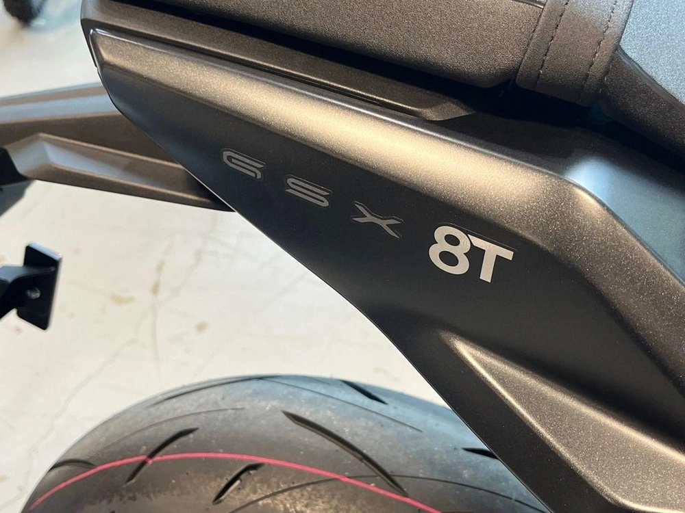 2026 Suzuki Gsx-8t alt
