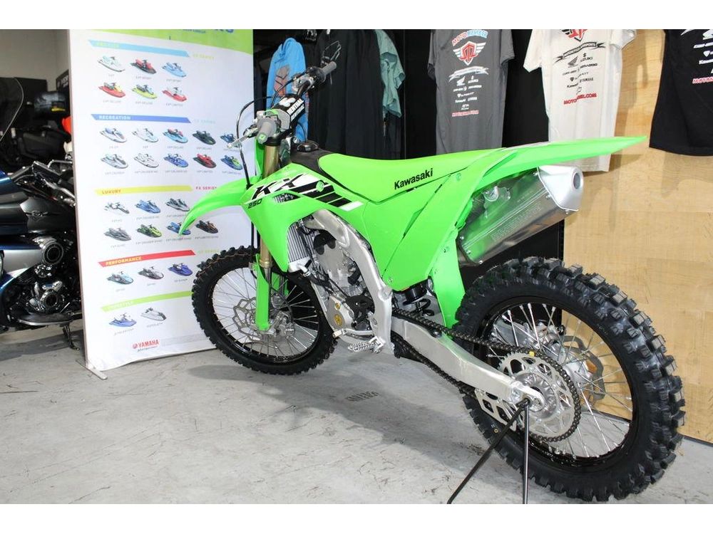 2025 Kawasaki Kx™250 alt