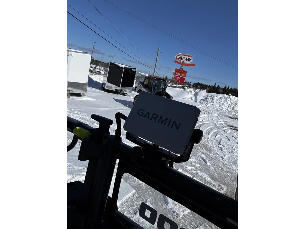 2026 Sea-doo Switch Fish 21' 230hp alt