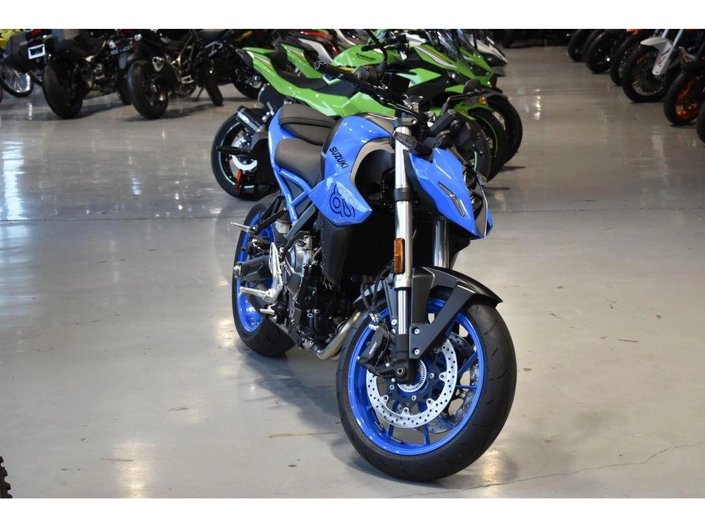 2024 Suzuki Gsx-8s alt