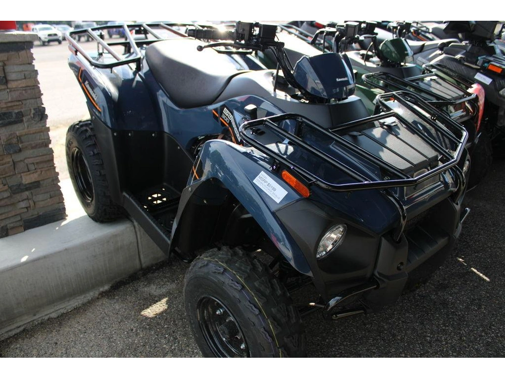 2025 Kawasaki Brute Force® 300 alt