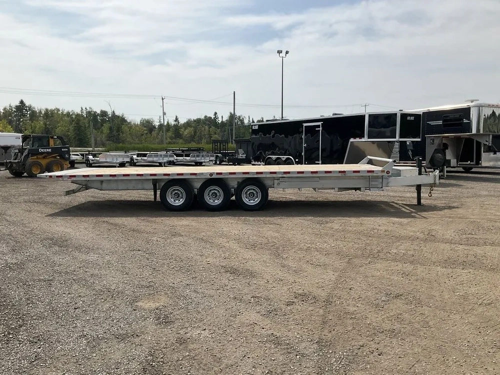2026 Canada Trailers 8.5x26 10.5 Ton Galvanized Hydraulic Tilt Trailer alt
