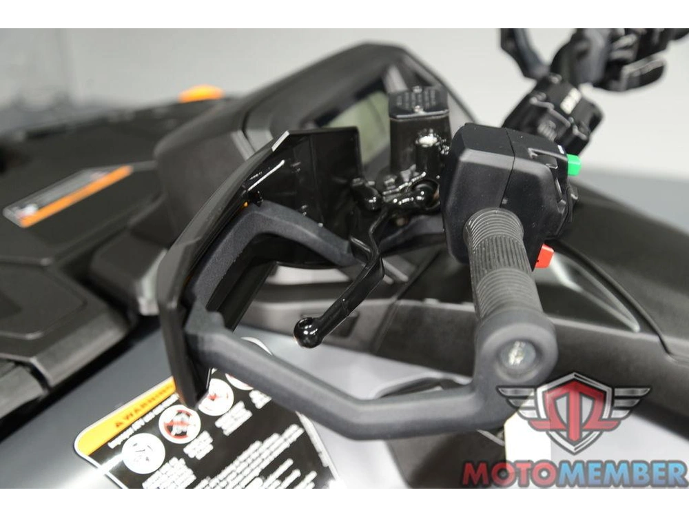 2026 Can-am Outlander Max Xt-p 1000r Mineral Grey & Orange Crush alt