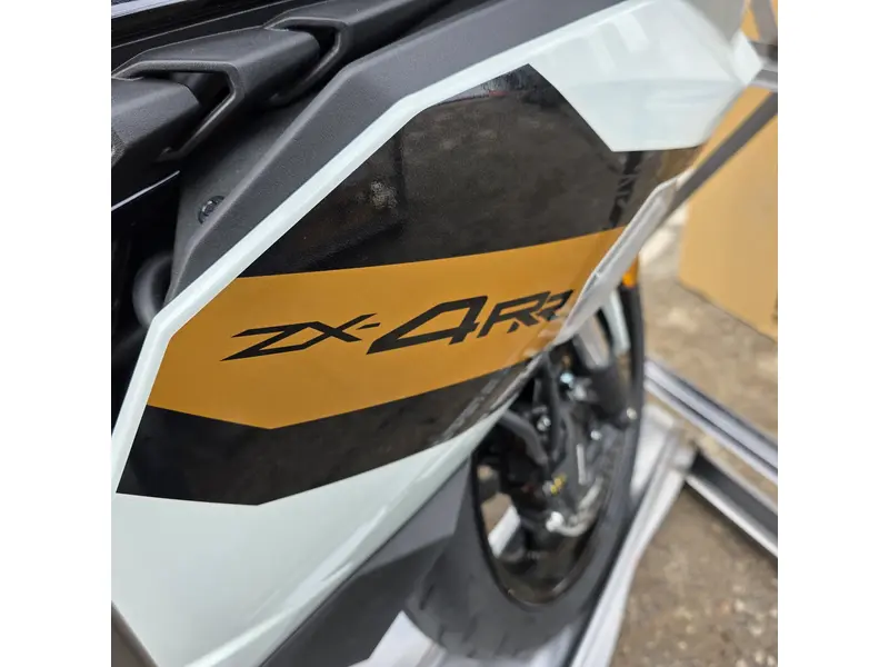 2026 Kawasaki Ninja ZX-4RR