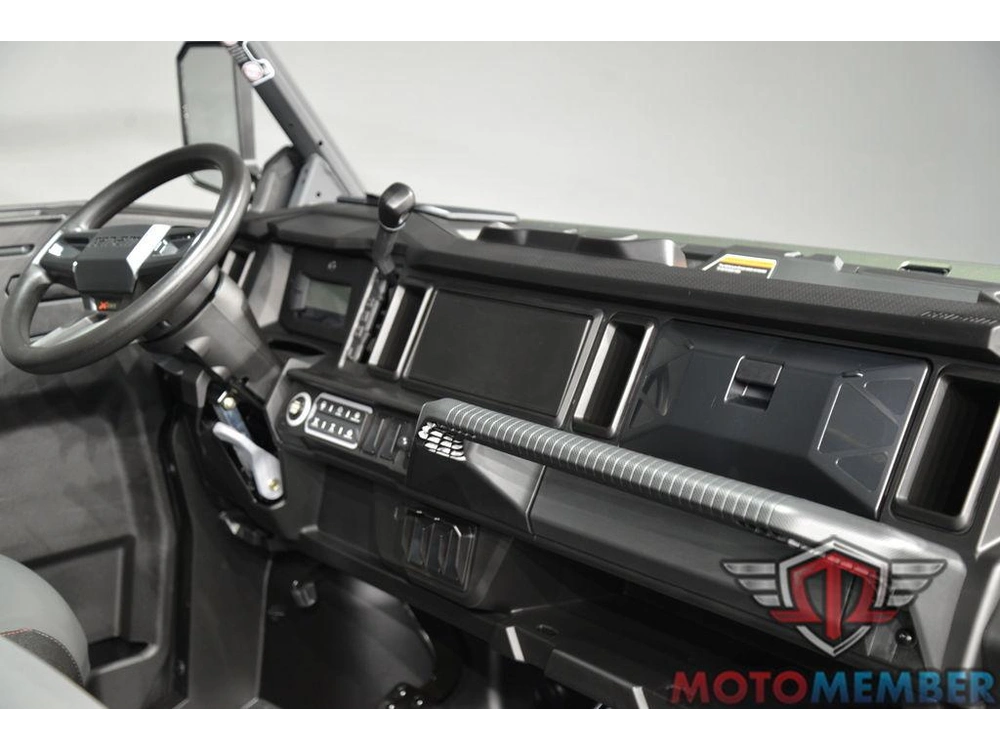 2026 Can-am Defender X Mr Hd11 With Half-doors alt