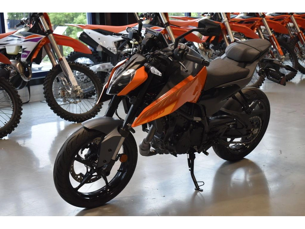 2024 Ktm 250 Duke alt